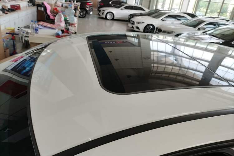 Used Honda Vezel 2020 1.5L CVT Luxury Edition Roof