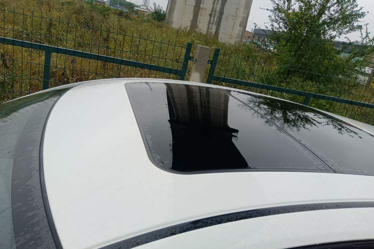 Used Honda Vezel 2020 1.5L CVT Pioneer Edition Roof