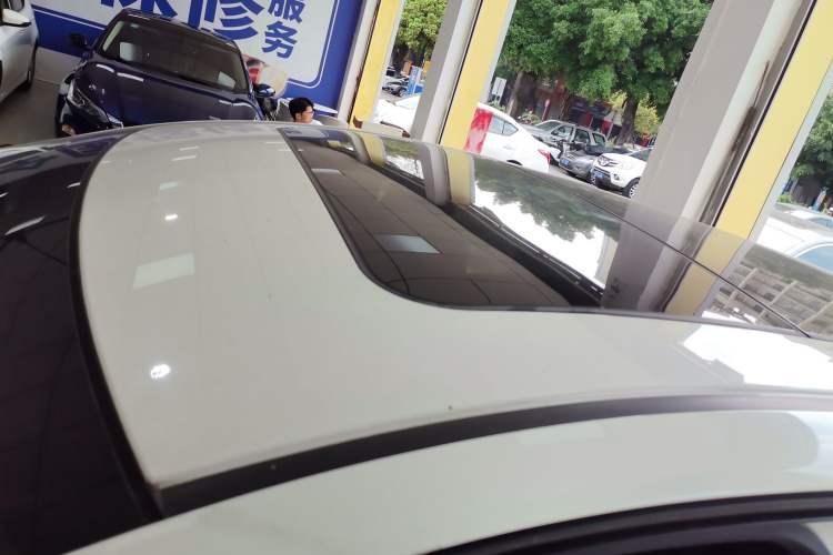 Used Honda Vezel 2020 1.5L CVT Pioneer Edition Roof