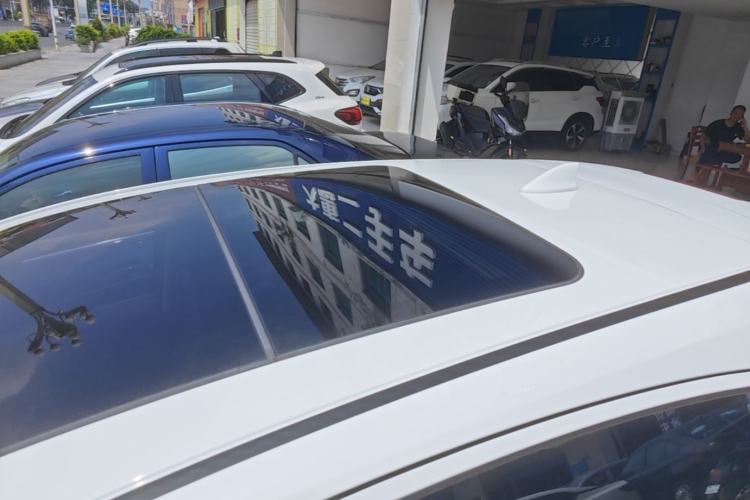 Used Honda Vezel 2020 1.5L CVT Pioneer Edition Roof
