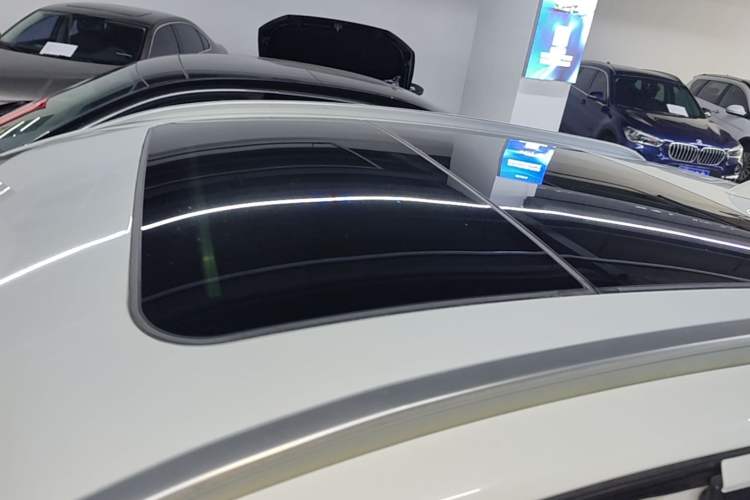 Used Honda Vezel 2020 1.5L CVT Luxury Edition Roof