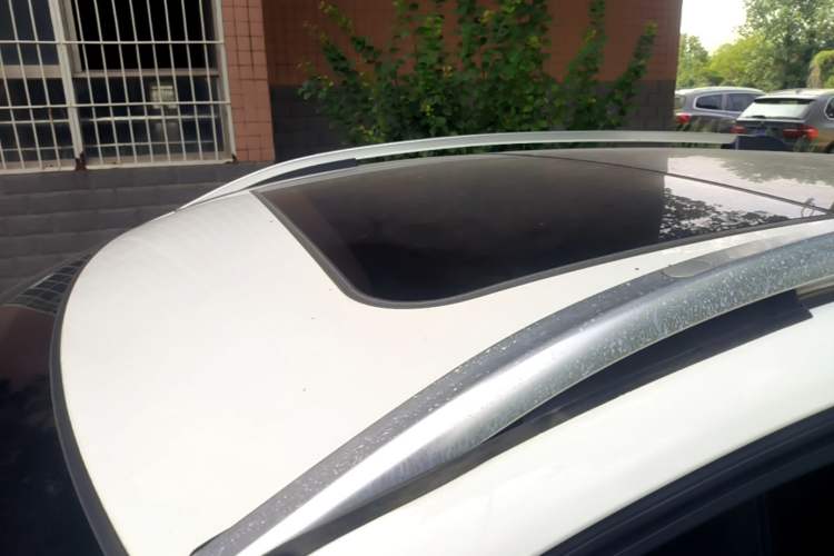 Used Honda Vezel 2020 1.5L CVT Elite Edition Roof