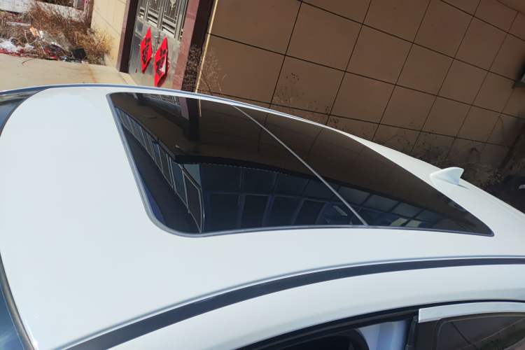 Used Honda Vezel 2020 1.5L CVT Pioneer Edition Roof