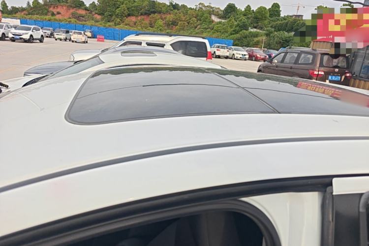 Used Honda Vezel 2020 1.5L CVT Elite Edition Roof