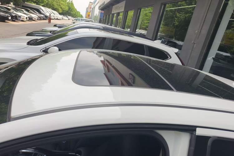 Used Honda Vezel 2020 1.5L CVT Pioneer Edition Roof