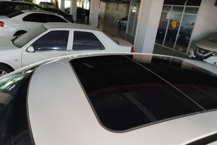 Used Honda Vezel 2020 1.5L CVT Pioneer Edition Roof