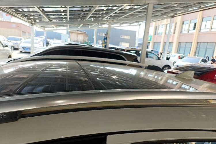 Used Honda Vezel 2020 1.5L CVT Pioneer Edition Roof