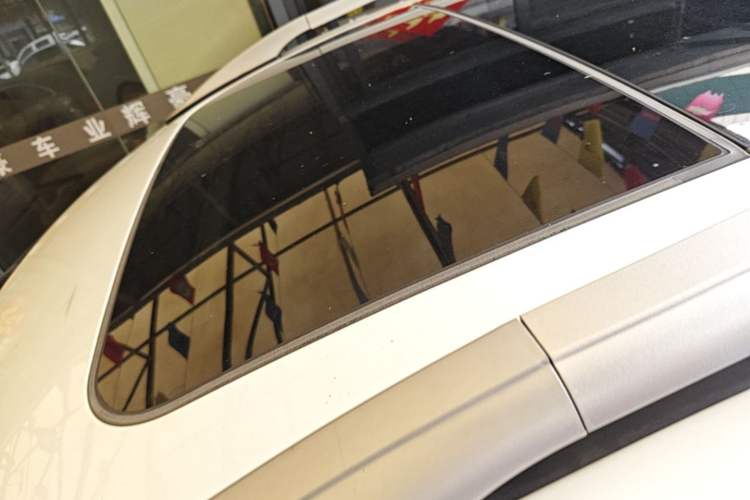 Used Honda Vezel 2020 1.5L CVT Pioneer Edition Roof