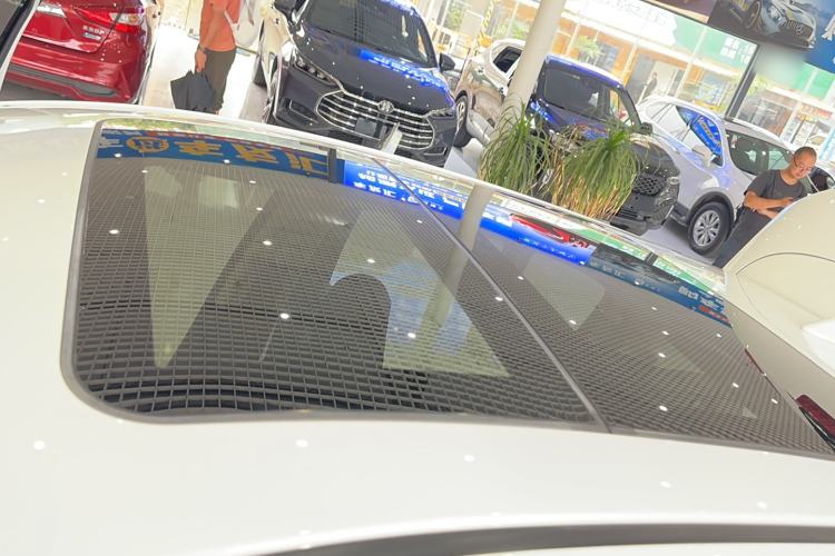 Used Honda Vezel 2020 1.5L CVT Elite Edition Roof