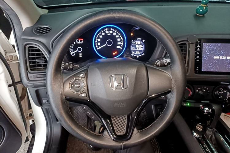 Used Honda Vezel 2020 1.5L CVT Luxury Edition Steering Wheel