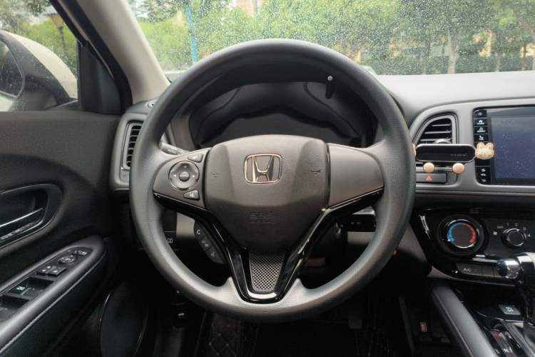 Used Honda Vezel 2020 1.5L CVT Pioneer Edition Steering Wheel