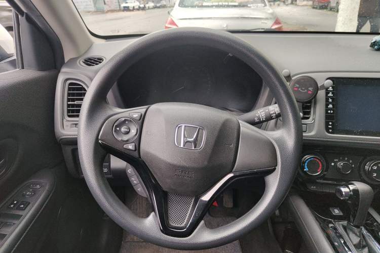 Used Honda Vezel 2020 1.5L CVT Pioneer Edition Steering Wheel