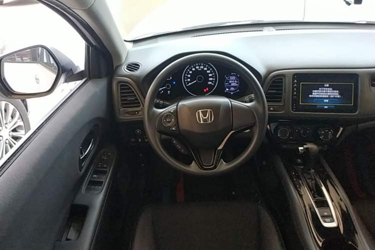 Used Honda Vezel 2020 1.5L CVT Pioneer Edition Steering Wheel