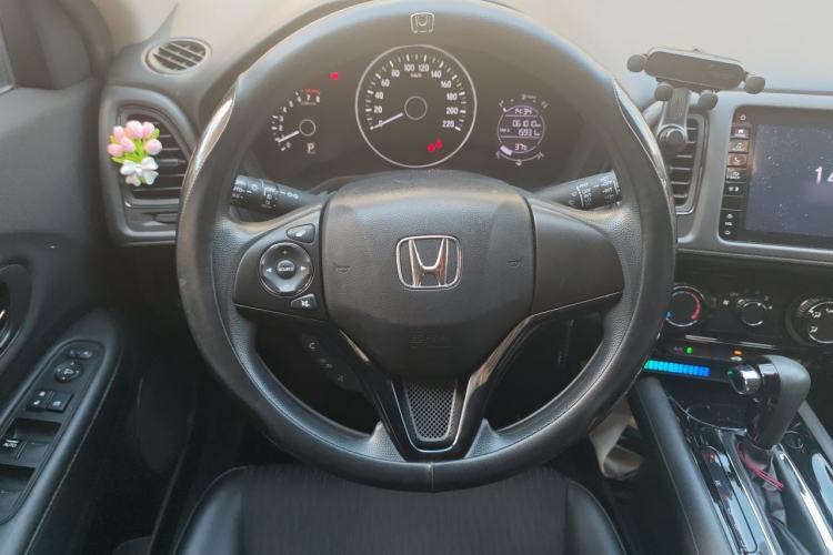Used Honda Vezel 2020 1.5L CVT Pioneer Edition Steering Wheel