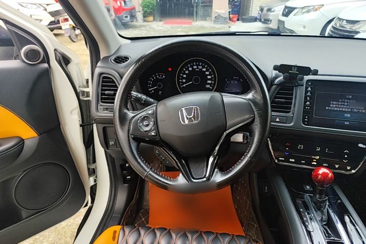 Used Honda Vezel 2020 220 TURBO CVT Elite Edition Steering Wheel