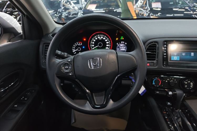 Used Honda Vezel 2020 1.5L CVT Pioneer Edition Steering Wheel