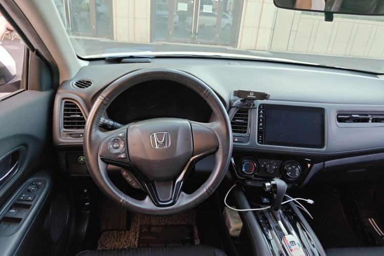 Used Honda Vezel 2020 1.5L CVT Pioneer Edition Steering Wheel