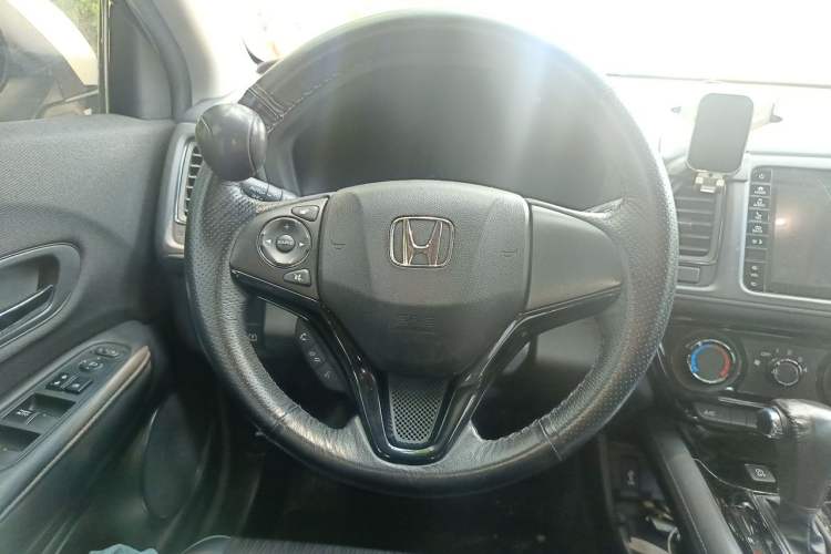 Used Honda Vezel 2020 1.5L CVT Pioneer Edition Steering Wheel