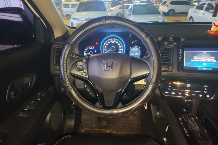 Used Honda Vezel 2020 220 TURBO CVT Elite Edition Steering Wheel