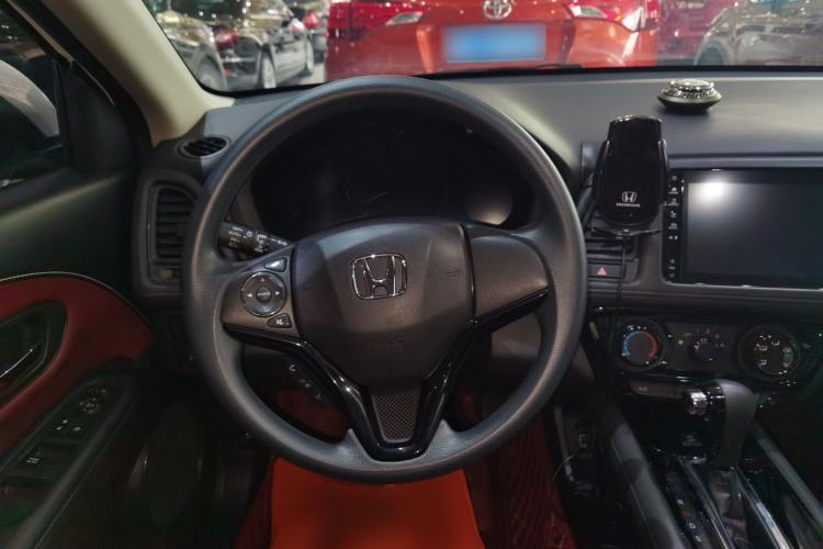 Used Honda Vezel 2020 1.5L CVT Pioneer Edition Steering Wheel