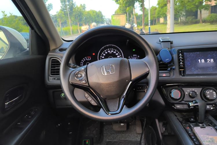 Used Honda Vezel 2020 1.5L CVT Pioneer Edition Steering Wheel