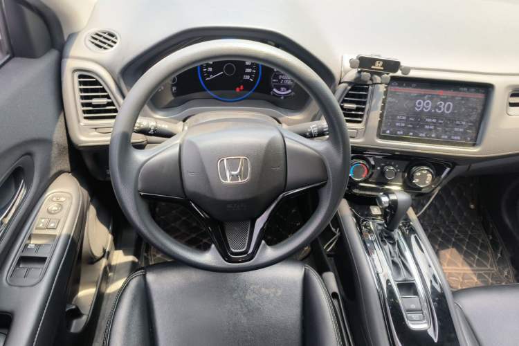 Used Honda Vezel 2020 1.5L CVT Elite Edition Steering Wheel