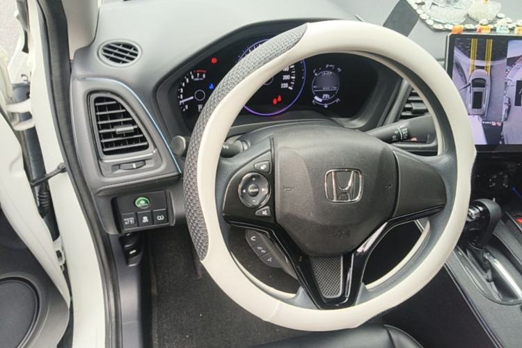 Used Honda Vezel 2020 1.5L CVT Pioneer Edition Steering Wheel