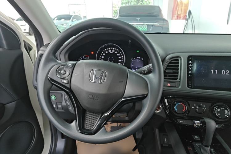 Used Honda Vezel 2020 1.5L CVT Luxury Edition Steering Wheel