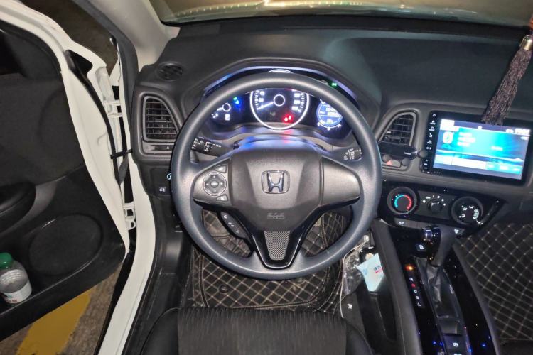 Used Honda Vezel 2020 1.5L CVT Pioneer Edition Steering Wheel
