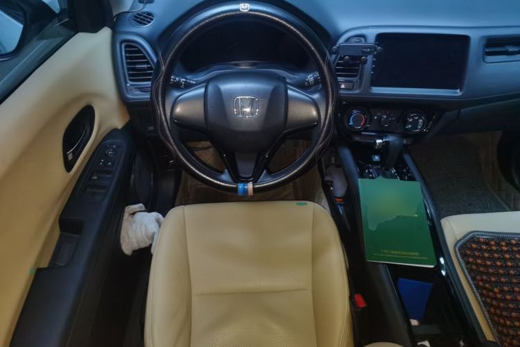 Used Honda Vezel 2020 1.5L CVT Elite Edition Steering Wheel