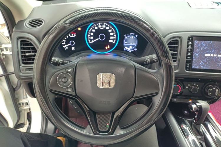 Used Honda Vezel 2020 1.5L CVT Pioneer Edition Steering Wheel