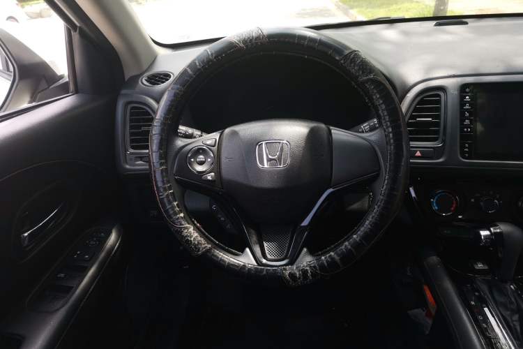 Used Honda Vezel 2020 1.5L CVT Pioneer Edition Steering Wheel