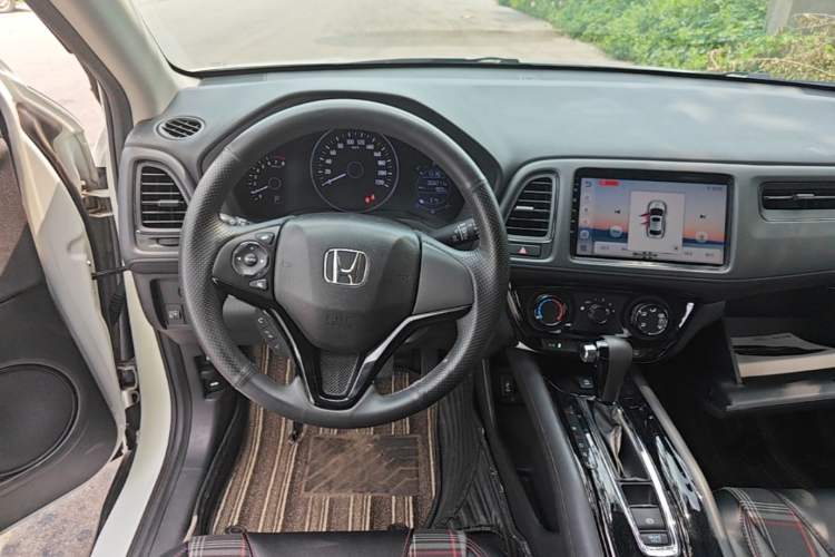 Used Honda Vezel 2020 1.5L CVT Pioneer Edition Steering Wheel