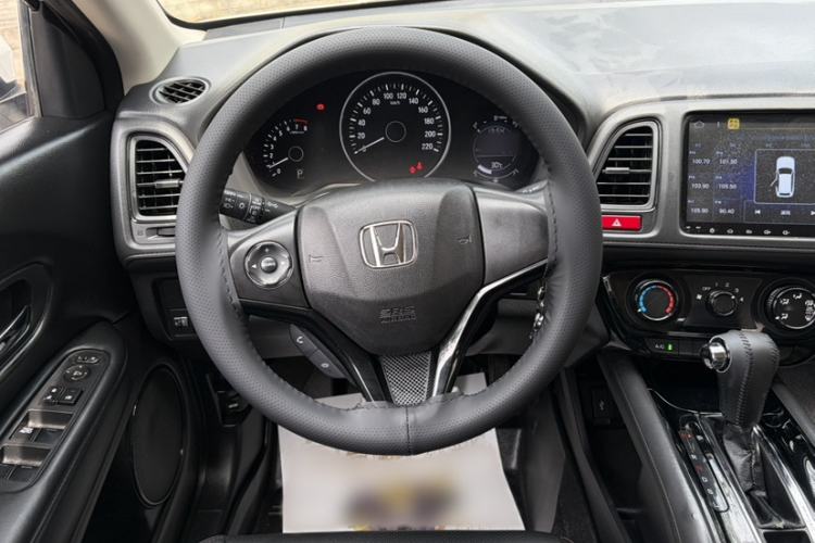 Used Honda Vezel 2020 1.5L CVT Elite Edition Steering Wheel