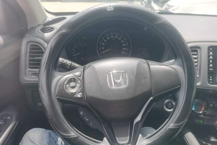 Used Honda Vezel 2020 1.5L CVT Pioneer Edition Steering Wheel