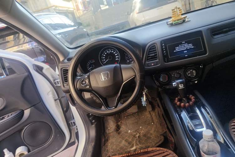 Used Honda Vezel 2020 1.5L CVT Pioneer Edition Steering Wheel