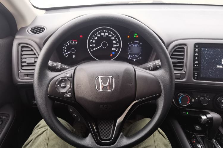 Used Honda Vezel 2020 1.5L CVT Pioneer Edition Steering Wheel