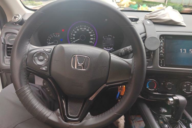 Used Honda Vezel 2020 1.5L CVT Pioneer Edition Steering Wheel