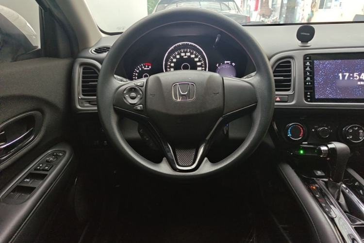 Used Honda Vezel 2020 1.5L CVT Pioneer Edition Steering Wheel