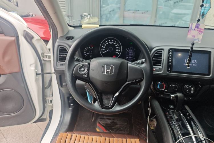 Used Honda Vezel 2020 1.5L CVT Pioneer Edition Steering Wheel