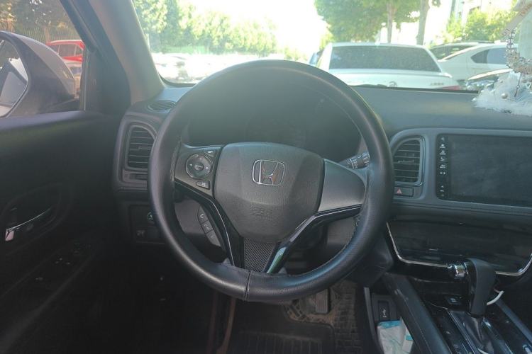 Used Honda Vezel 2020 220 TURBO CVT Elite Edition Steering Wheel