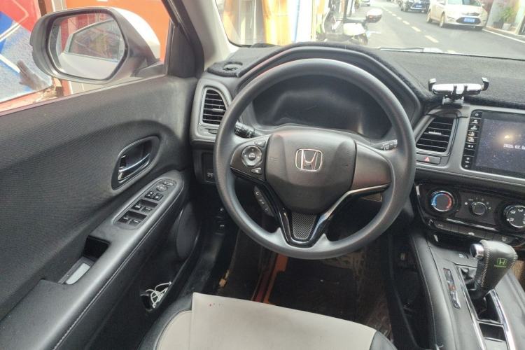 Used Honda Vezel 2020 1.5L CVT Pioneer Edition Steering Wheel