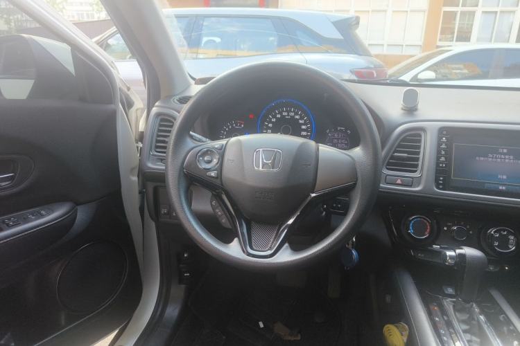 Used Honda Vezel 2020 1.5L CVT Pioneer Edition Steering Wheel