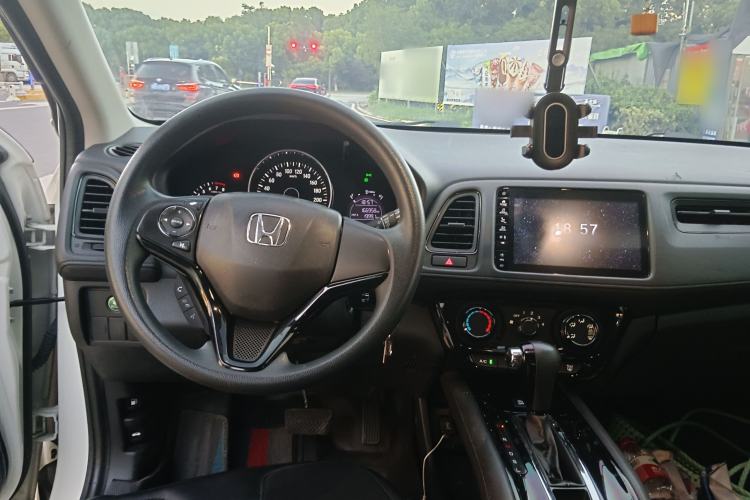 Used Honda Vezel 2020 1.5L CVT Pioneer Edition Steering Wheel