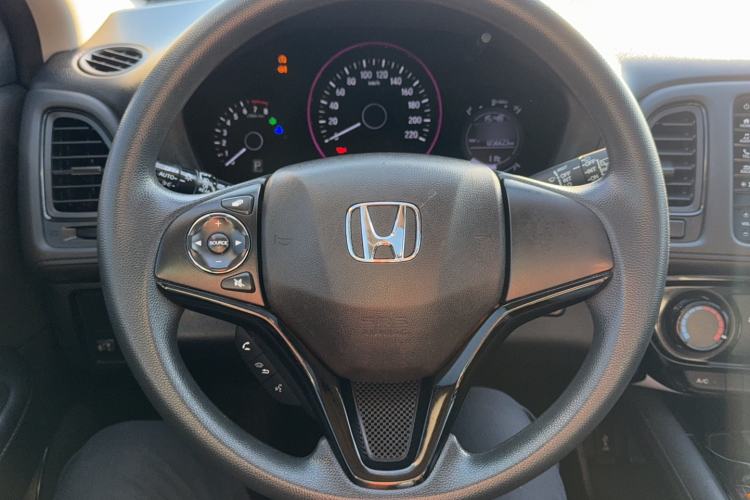 Used Honda Vezel 2020 1.5L CVT Pioneer Edition Steering Wheel