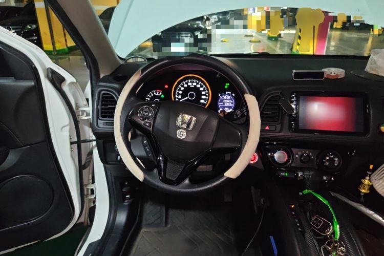 Used Honda Vezel 2020 1.5L CVT Luxury Edition Steering Wheel