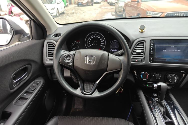 Used Honda Vezel 2020 1.5L CVT Pioneer Edition Steering Wheel