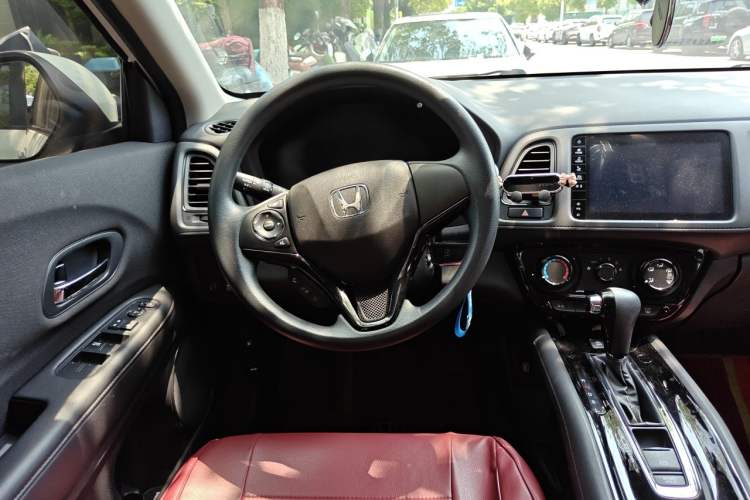 Used Honda Vezel 2020 1.5L CVT Pioneer Edition Steering Wheel