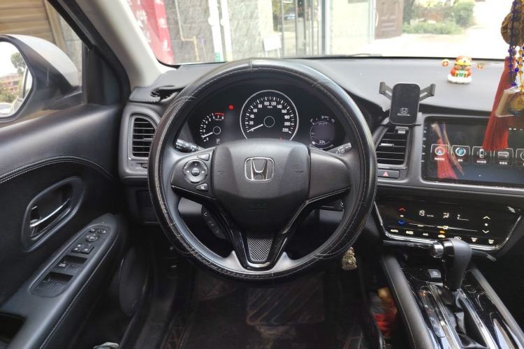 Used Honda Vezel 2020 220 TURBO CVT Elite Edition Steering Wheel
