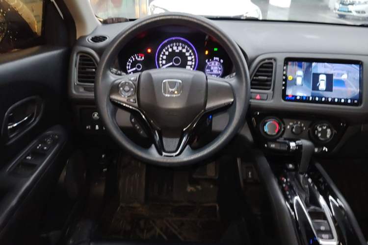 Used Honda Vezel 2020 1.5L CVT Pioneer Edition Steering Wheel